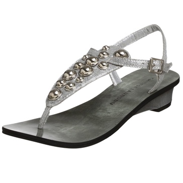 Chinese Laundry Women's Volume Flat Jewl Sandal