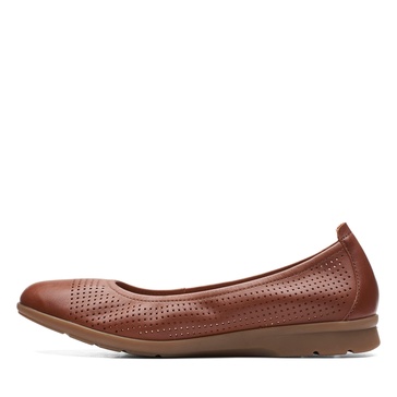 Clarks Women's Jenette Ease Ballet Flat