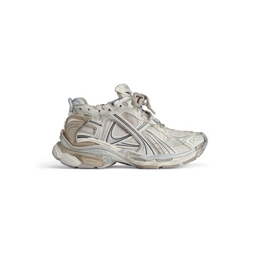 Women's Runner Sneaker  in Beige