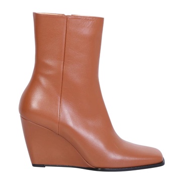 Gaia Ankle Boots - Elegant and Dynamic