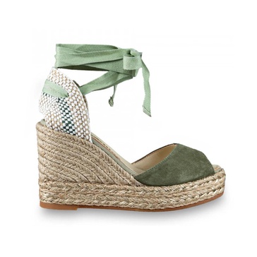 Green Sandals for Summer Outfits