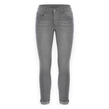 Monroe Jeans for a Stylish Look