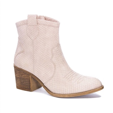 girlie unite western bootie in blush