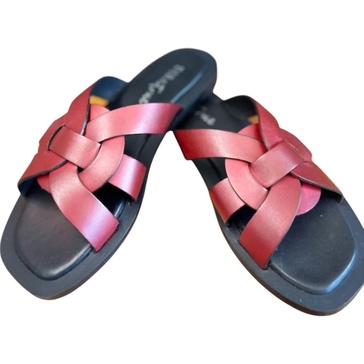 women's cheerful sandals in red