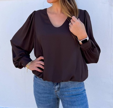 puff sleeve top in brown