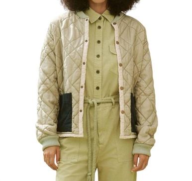 reversible patch pocket puffer jacket in pale army w/ cream blush