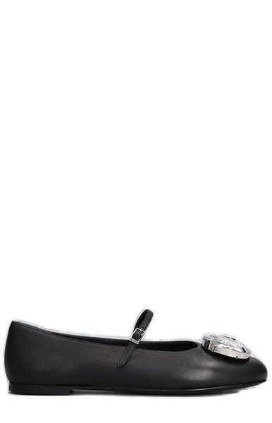 Area Round-Toe Ballet Flats