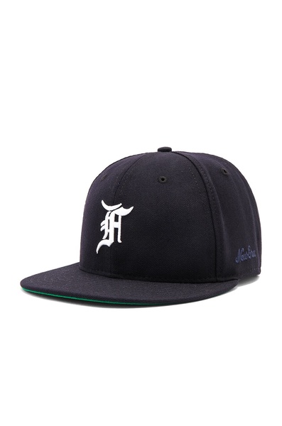 x New Era Fitted Cap