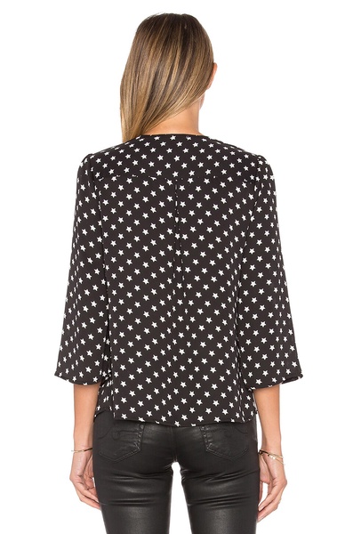 low neck knotted blouse