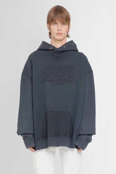 number logo oversized hodie