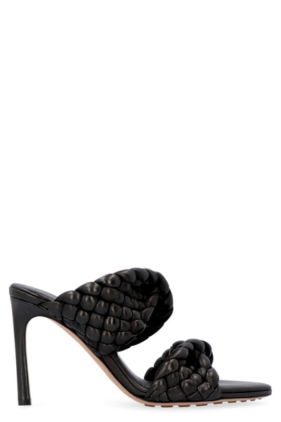 Bottega Veneta Bv Curve Leather Mules