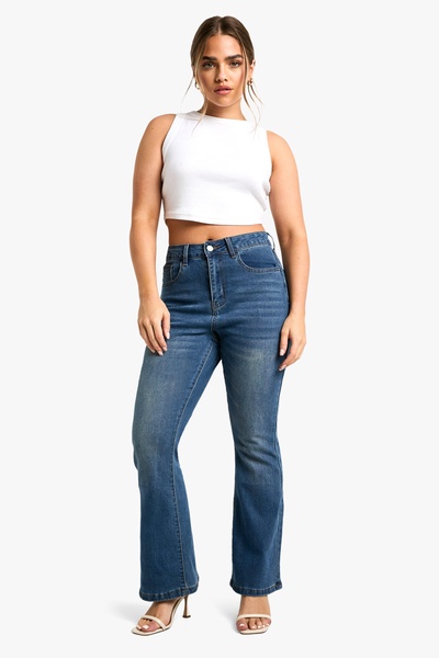 Petite Basics Flared Jeans