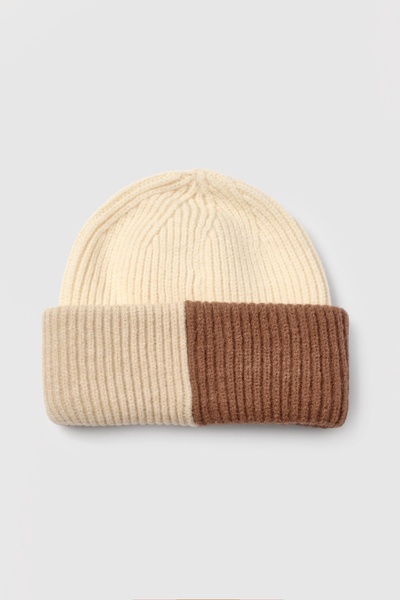 Color Block Fluffy Knitted Beanie