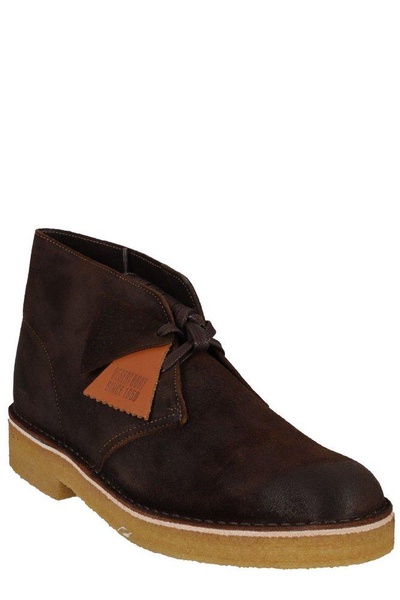 Clarks Round Toe Lace-Up Desert Boots