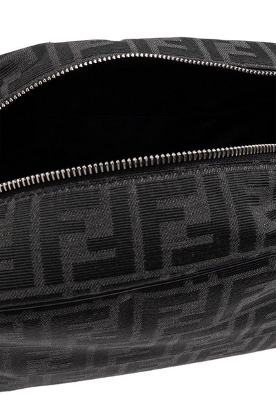 Fendi FF Detailed Zipped Toiletry Case