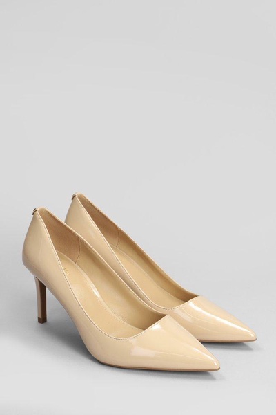 Alina Flex Pump Pumps In Powder Patent Leather