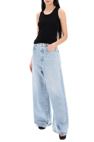 wide-legged angri jeans for a