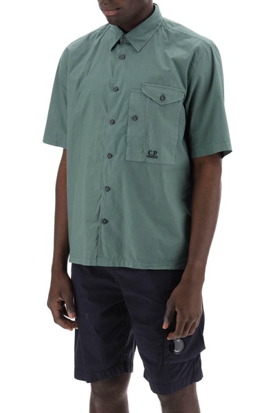 short-sleeved poplin shirt