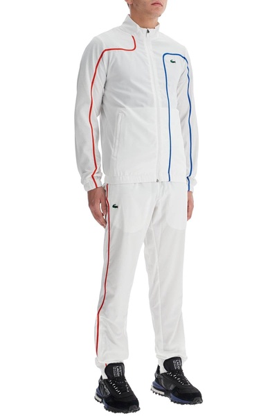 'sporty tracksuit with contrasting stitching