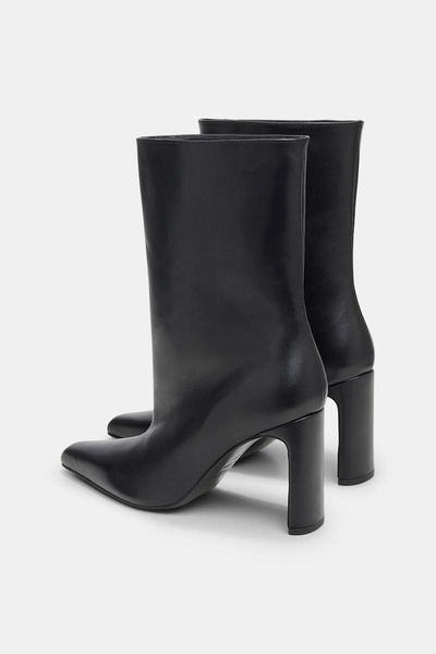 CHIC SOPHISTICATION-Wide short Boot