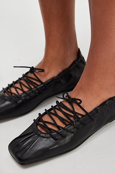 Aureline Lace-Up Flats