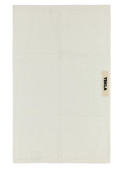 White terry guest towel