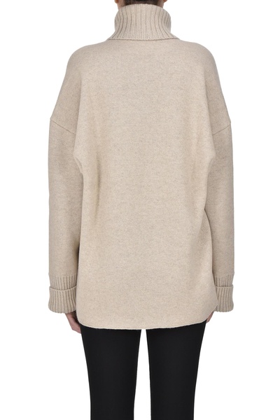 Oversized cashmere pullover 