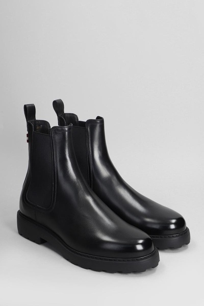 Gevon Ankle Boots In Black Leather