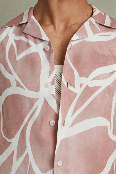 Relaxed Printed Cuban Collar Shirt in Soft Pink