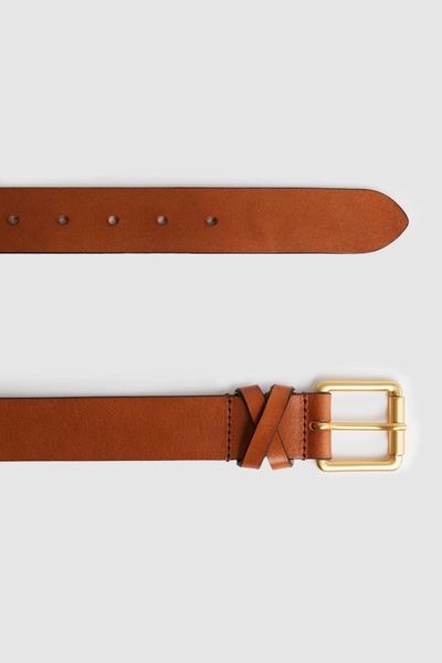 Leather Buckle Belt in Tan