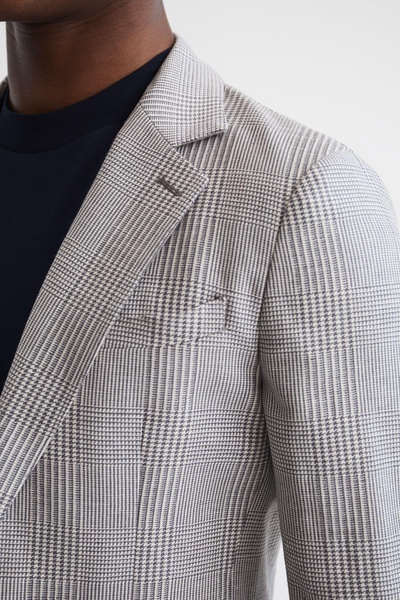 Single Breasted Prince of Wales Check Blazer in Grey