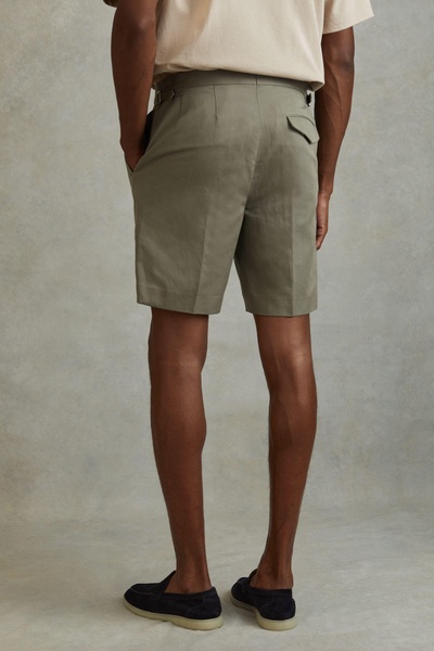 Cotton/Linen Blend Adjuster Shorts in Sage