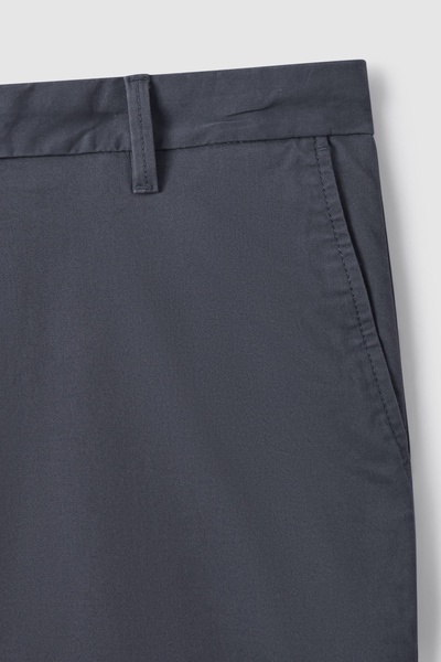 Modern Fit Cotton Blend Chino Shorts in Airforce Blue