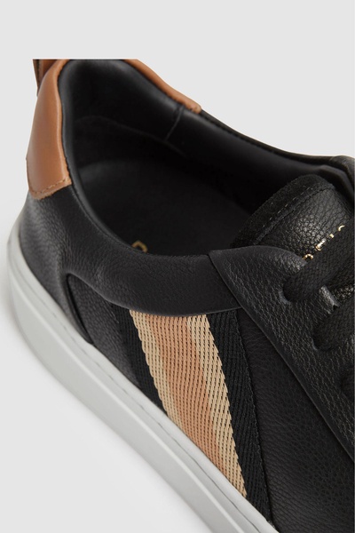 Leather Side Stripe Trainers in Black