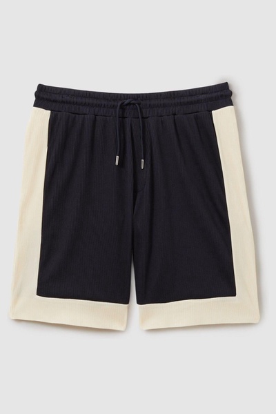 Colourblock Plisse Drawstring Shorts in Off White/Navy