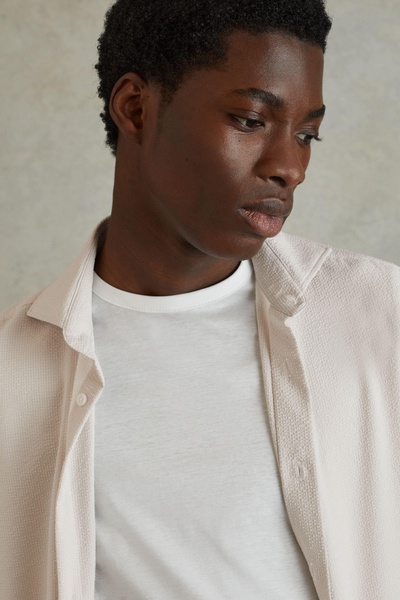 Textured Cutaway Collar Shirt in Stone