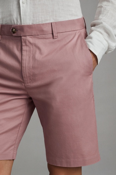 Modern Fit Cotton Blend Chino Shorts in Dusty Pink