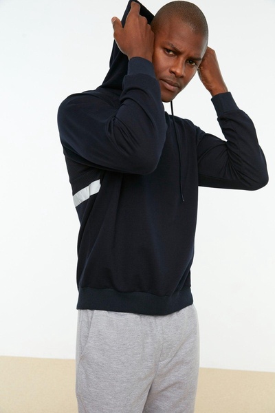 men's oversize sweatshirts