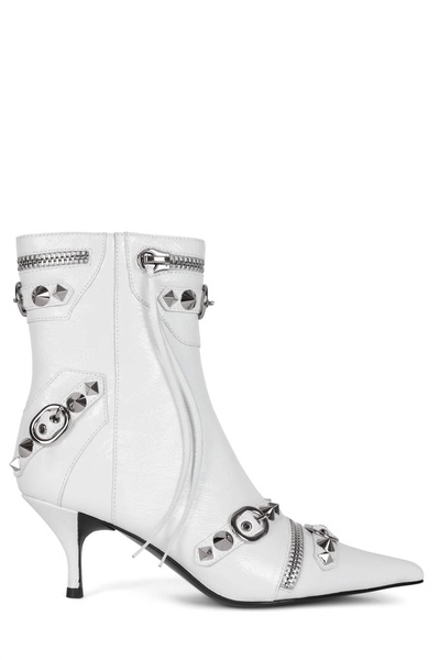 alt rock ankle boot in white/silver