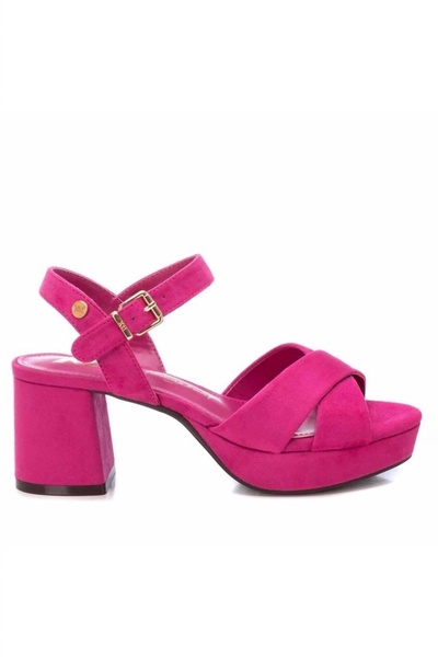 women's heeled sandals in fuxia