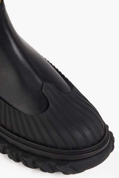 Rubber-trimmed leather Chelsea boots