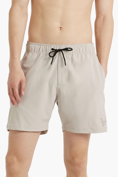 Comfort mid-length swim shorts