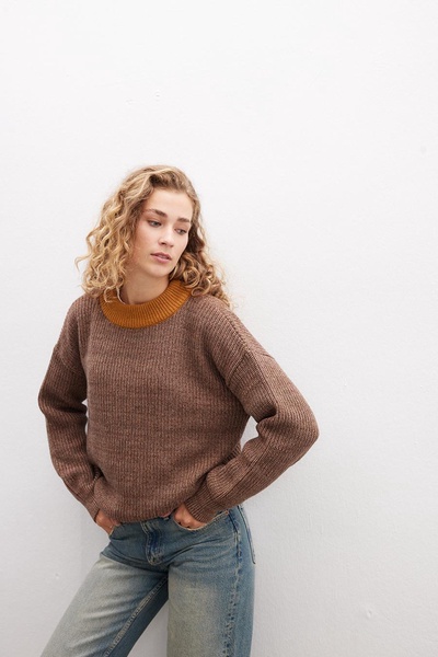 Loretta O-Neck Pullover