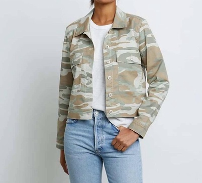 steffi camo jacket in light sage camo