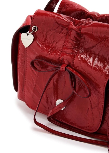 Crinkled patent leather top handle bag 