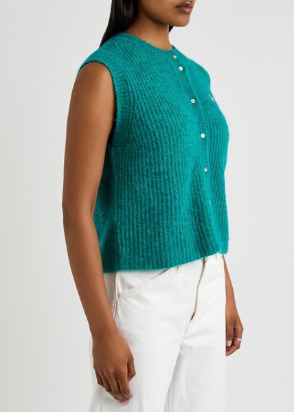 Ribbed knitted vest