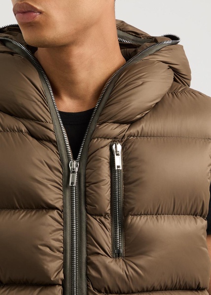 Hooded quilted nylon gilet 