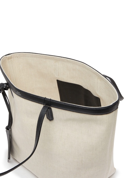 Canvas travel tote bag