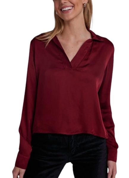 wide placket pullover top in fuchsia bloom