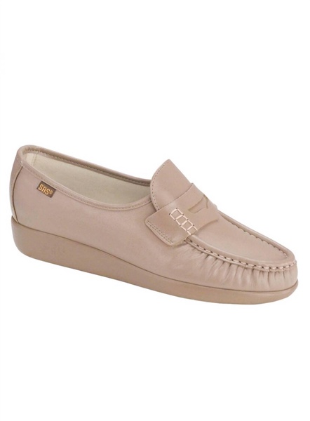 women's classic slip on loafer - medium in mocha